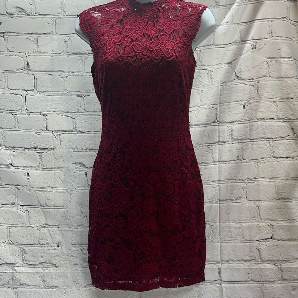 H&M, burgundy lace, womens dress - Picture 2 of 6